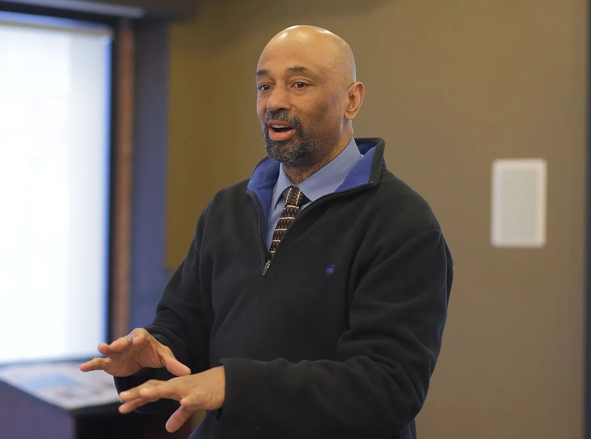Ralph Simpson speaking at a public FOIA workshop